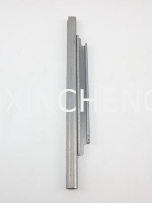 buy 69906-60040 TOYOTA Left Rear Door Window Channel For UZJ100/FZJ100/LX470 online manufacture